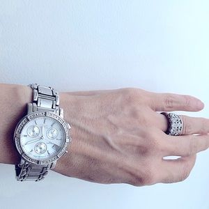 INVICTA Ladies Quartz Watch with diamonds